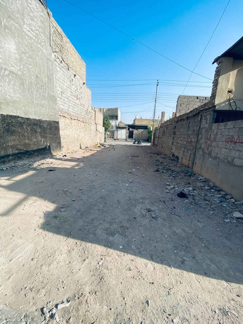 قطعه ارض طابو  للبيع  بغداد الرشاد  محله 774 
المساحه 167 م 
كل الخدمات متوفره  القطعه على شارع تبليط والضهر على فرع مقرنص   هاتف ***********
