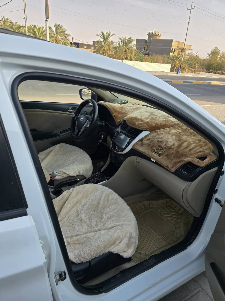 أكسنت ٢٠١٧ • رقم بصره • مكفولة