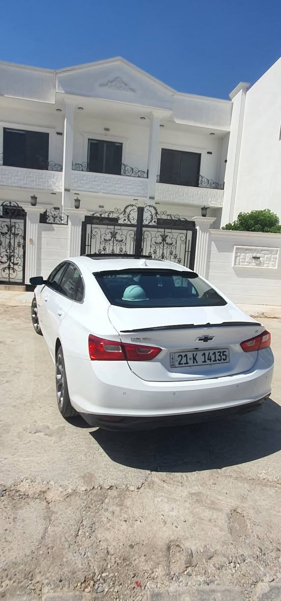 السلام عليكم
ماليبو 2024 LT2 فول مواصفات 
رادار تنبيه قبل الاصطدام ونظام حفاظ على المسار 

السعر 130 $ وبيهه مجال 

السياره نظيفه وبعدها اخت الزيرو ماشيه 20 الف كيلو 
حادثها قطعه وحده الجاملغ السكن 
مكان السياره كركوك 
***********
***********
