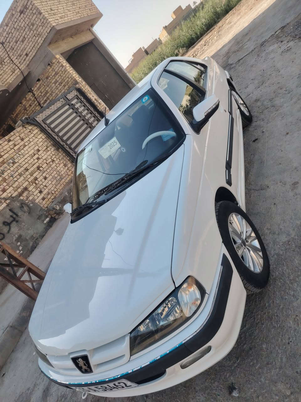 سلام عليكم بيجو بارس مديل ٢٥ كفاله عامه بسمي سعر ٨٢ وبيه مجال ***********
