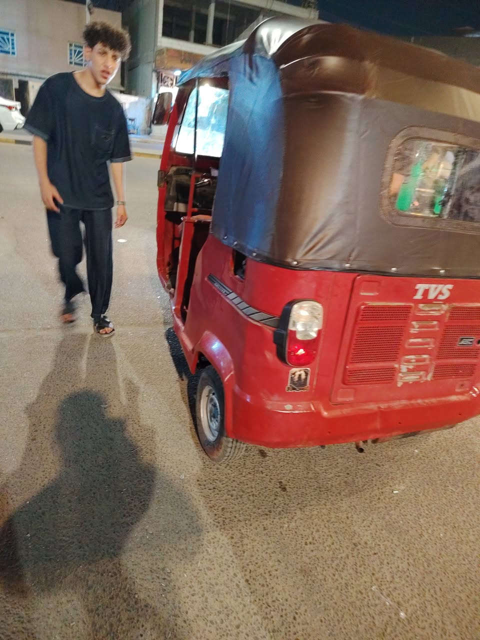 سلام عليكم تي في إس مديل 19 أوراق أوراق بيها مكينه 21 تكتك جادر جديد وجامه جديده اتصل ***********
