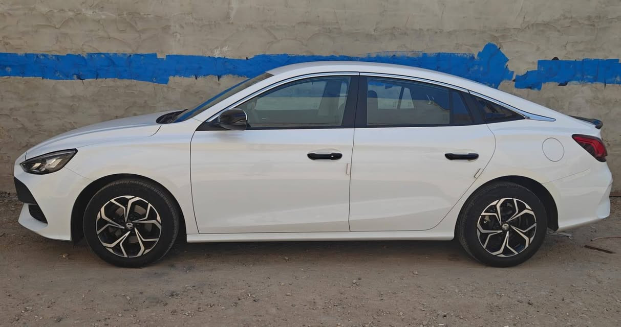 ام جي موديل 2025  GT للبيع  رقم دهوك

السيارة بحالة الوكالة ومعتني بيهة حيل والله وحيل حلوة شرط جلخ ما بيهة
فول مواصفات فقط كير عادي ،  تشغيل بصمة ، باب بصمة شاشة كاربلاي ، جي بي اس ، كامرة ، حساس ، بريك اوتو هولد ، لايت عدسة زينون و ليد و اوتو ، مرايا اشارة، سترين و شاشة تحكم ، تحديد سرعة ، گير و مكنة و كهربائيات كل شرط كفالة عامه سيارة ماشيه 10 الف فقط 
السعر 100 وبيهة مجال    مكانها الموصل
للاتصال ***********

