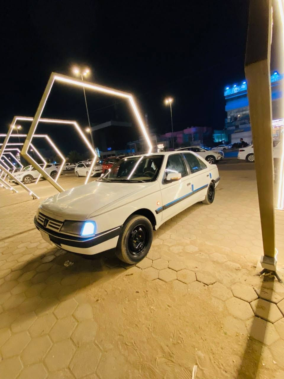 بيجو 405 • ٢٠١٠ • رقم نجف