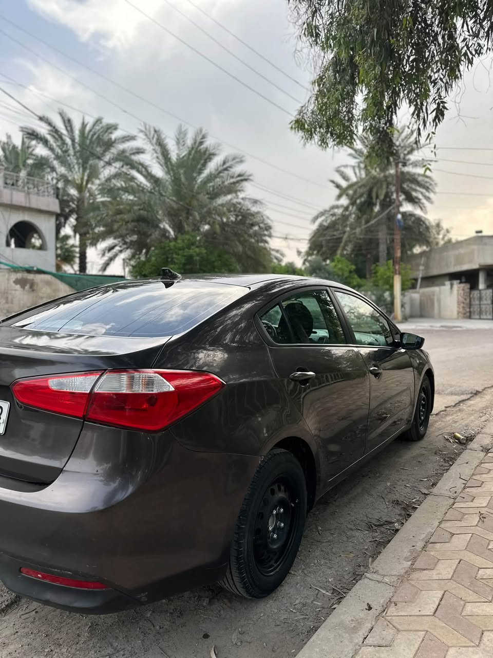 فورتي للبيع موديل 2018 لون  قهوائي
كير AT  محرك 2000 دوش 
رقم اربيل سنوية لحد سنة ٢٠٢٦ بسمي
تبريد ثلاجه خير من الله  ماشية 78 الف ميل  
مكينة وكير بلاديات💯
حادث امريكا بلمنشور وبلعراق 
مبدل قبق جنطه فقط الحوض سليم
مكان سيارة الامين الثانيه📍
السعر 110$ 
رقم الهاتف ‭***********‬
