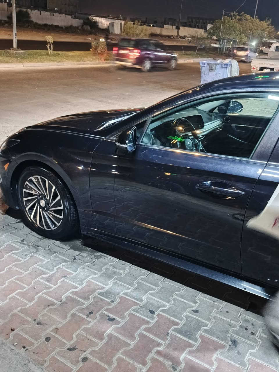 للبيع سوناتا 21 هايبرد فول موصفات عده البنوراما مكينه 2000 بيه 3قطع ماشيه 134الف كيلومتر رقم بغداد باسمي رايده 135$ مكاني كربلاء رقم الهاتف ***********
