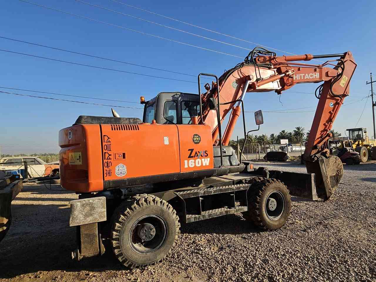 بسم_الله_الرحمن_الرحيم
السلام عليكم

للبيع حفاره هيتاشي تاير

حجم 160W

موديل2004

 العنوان بابل جبله طريق الصويره 

الاستفسارالاتصال على هذا الرقم 

***********

***********
