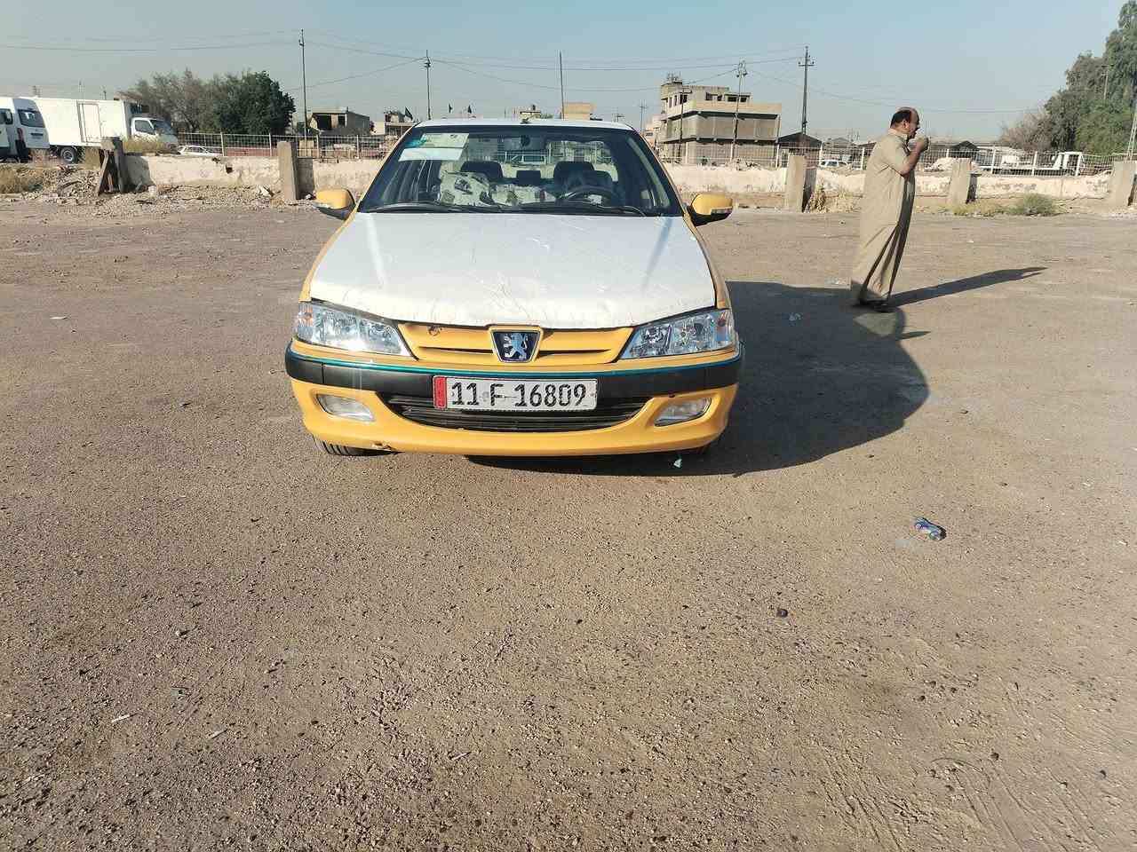 السلام عليكم
بيجو بارص 15 گير ومحرك كفالة تبريد ثلج
شاشة وزنون شادلهة السيارة احلة من الصور 
بيهة طخة خفيفة بلبنيد غير هاي السيارة كلشي
ما بيهة عارضهة 43 وبيهة مجال 
مكاني بغداد حي النصر 
***********
