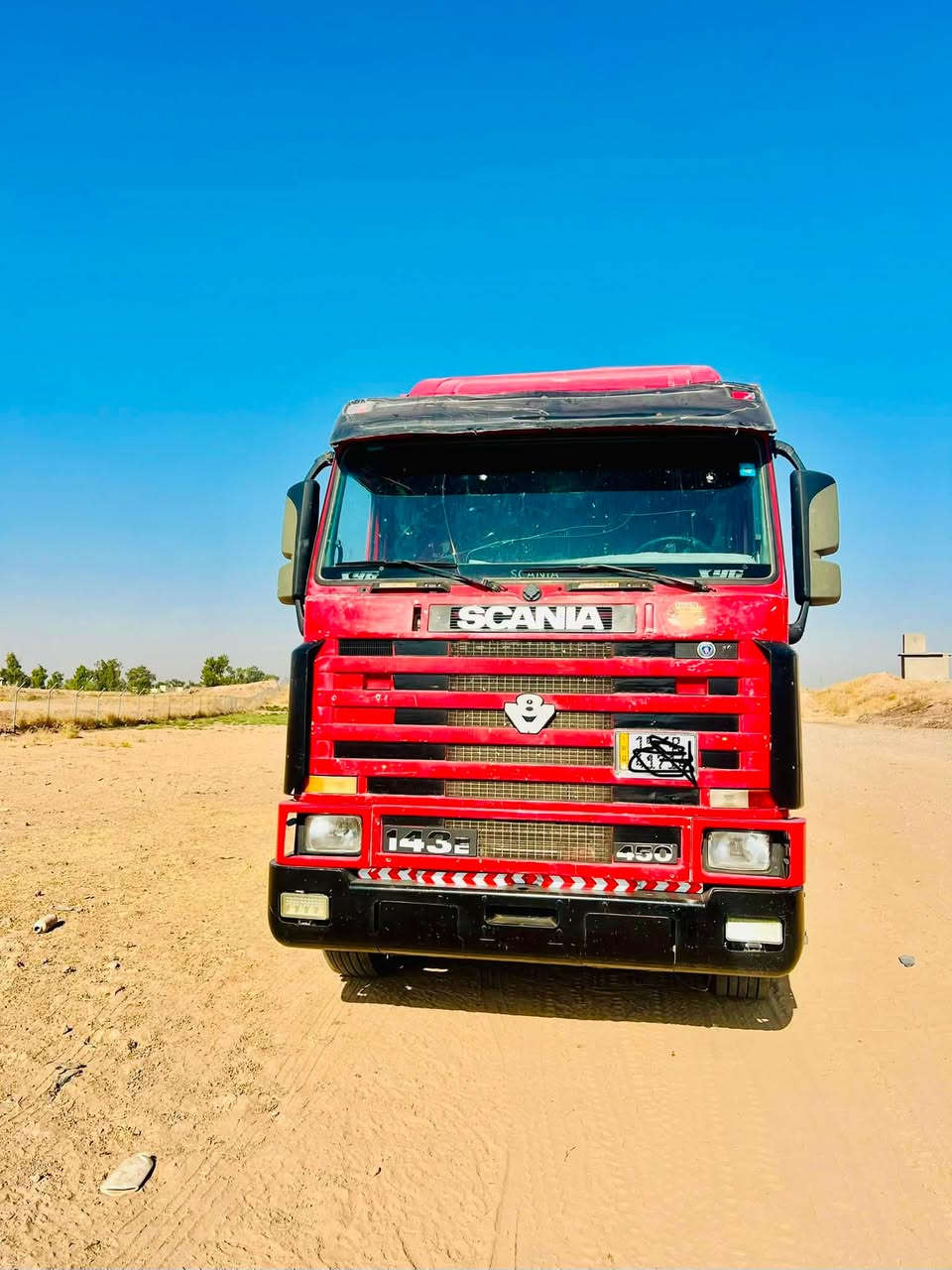 سكانيه 43 رقم سنويه جديد مربوطه عربانه جوانب متحرك 3 محاور. للبيع سياره جاهزه للشغل 170 مكانها الموصل ‭***********‬
