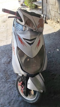 دراجه سكنس فحل للبيع  ياباني اصلي سرعه 140 دشبول عالي مكينه خرسه دبلات...