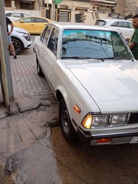 تويوتا كورونا موديل 1980 سياره حلوه وخير من الله سياره جديده بمعنى الك...