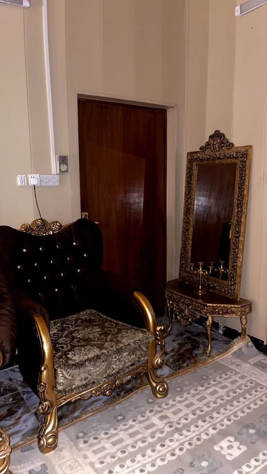 دمياطي • قنفة ٤ • استعمال قليل