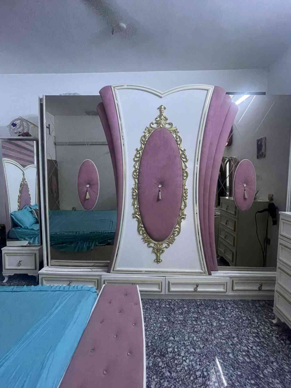 غرفه • للبيع • بيها مجال