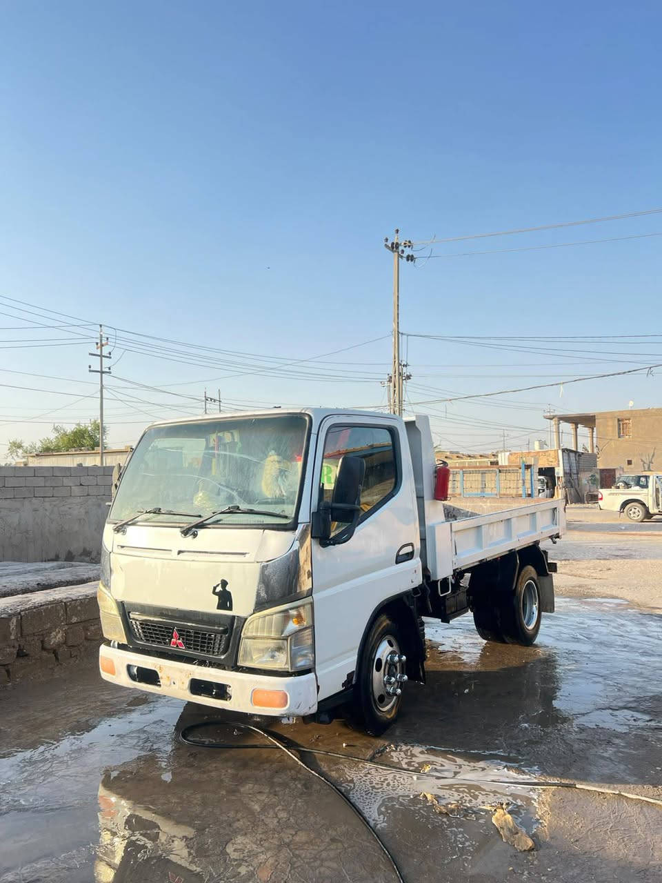 السلام عليكم
كنتر زيرو للبيع موديل 2000اصل
مكينه 33مسكر مكفولة 
رقم ذي قار انكليزي تحويل ثاني يوم
 العنوان /ذي قار 
للأستفسار ‏‪***********‬‏
*أخواني مكلف بالنشر
