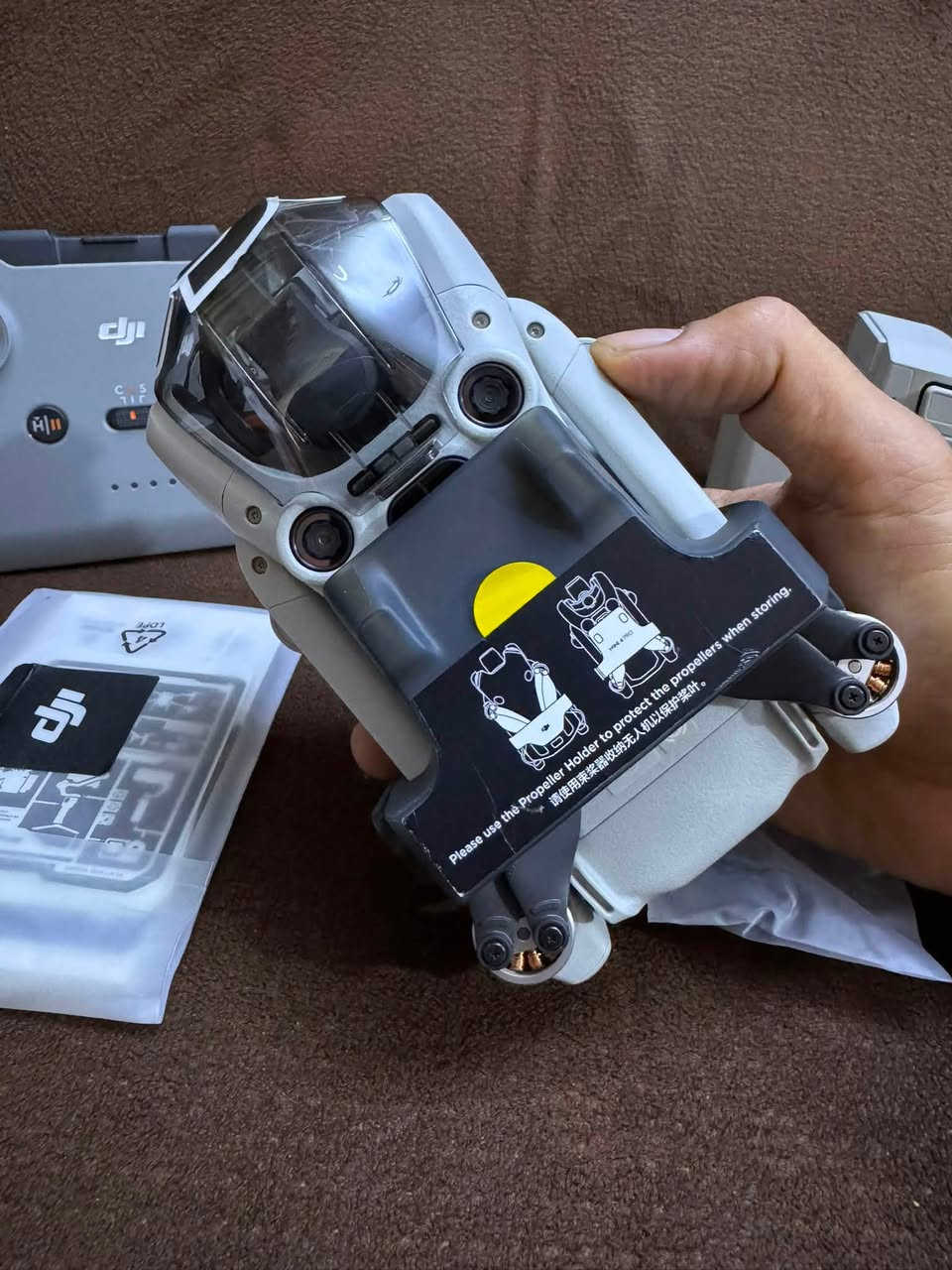 mini 4 pro
متوفر مني 4 برو كومبو مستخدم شي بسيط اخت الجديدة
للاستفسار اكثر خاص او واتساب ***********
