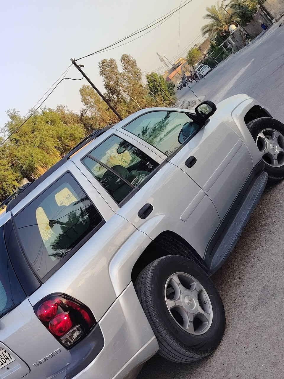 مخزونه 11 سنه ماشيه 119 حقيقي عل فحص سبير منازل سنويه بسمي هزه وبراد جديد سياره كلها شركه موديل 2009
مكانها بغداد زعفرانية ربع جاملغ أثر شخط بيها سونارين
السعر 125ورقه
***********
