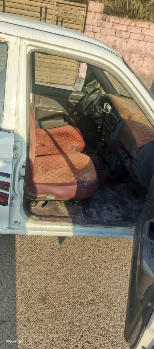 سلام عليكم مستوبيشي ٢٠٠٢ بصره مشروع وطني مكينه ونجي ٦ سنويه منتهيه ٢٠١٩ تحويل ثاني يوم  كير مكينه شاصي كفاله البدي نضيف وشوف العين خط فلاونزه جماليه التبريد نقص غاز . السعر٤٨ وبيها مجال *********** .علي .راعي السياره
مكلف بلنشر  البصره القرنه
