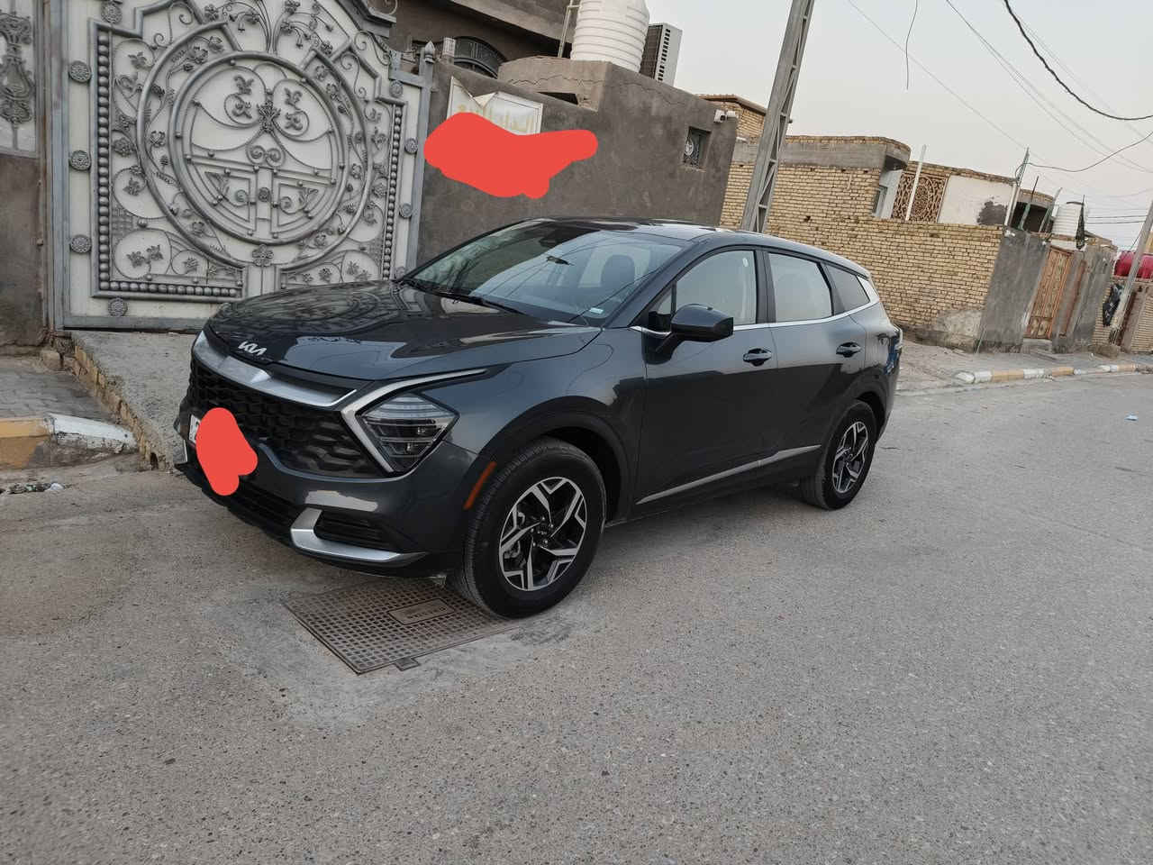 السلام عليكم للبيع او مراوس
سبورتج 2024 Lx امريكي 
حادثه جانبي تبديل جاملغ وباب وصبغ الباب الخلفي  
رقم نجف بأسمي 
(ثلاث أنظمة قيادة + اوتو هولد + نظام منحدرات + رادار وحساسات وكامرة + مانع اصطدام + سايد بريك كهربائي + قيادة ذاتية ومثبت سرعة) 
السيارة ماشية 55 الف جديدة كلش على وضع الشركة 
السعر 170 وبيها مجال بسيط للشراي مكان السياره السماوه ***********

