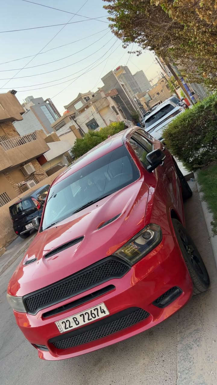 السلام عليكم بيع او مراوس دوج دورنكو موديل 2019 RT max ماشيه 80 الف بيه 3 قطع وربع يعني احسبه 4 قطع شماليه وفول ولون احمر كلشي ب السياره مبدل من صدر من منضومه بامزين منضومه مي دعاميه وبنيد وجاملغ عايد صبغهن كلش جديده حاليا السياره 
رقم ***********
مكان المنصور الداوودي بغداد, العراق

