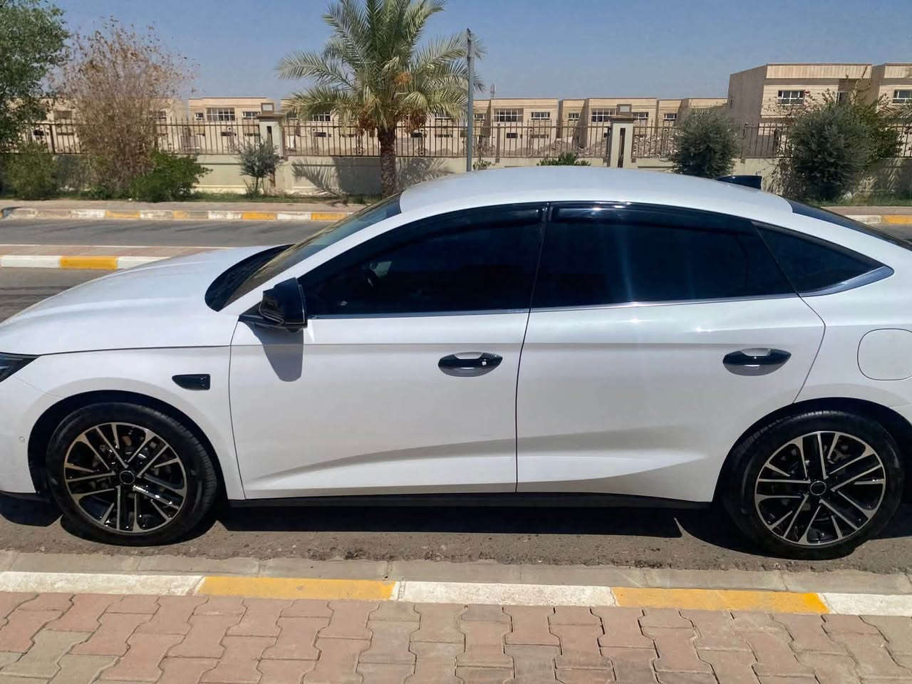 BYD QIN L 
13 كامرة
اوتو بارك
اوتو هولد
السيارة مكفولة 
السيارة ماشية 4500 
رقم اربيل 
بيها كتاب تضليل سنوي
بطارية 80
داخل ابيض
فول مواصفات

مكانها تكريت صلاح الدين
***********
