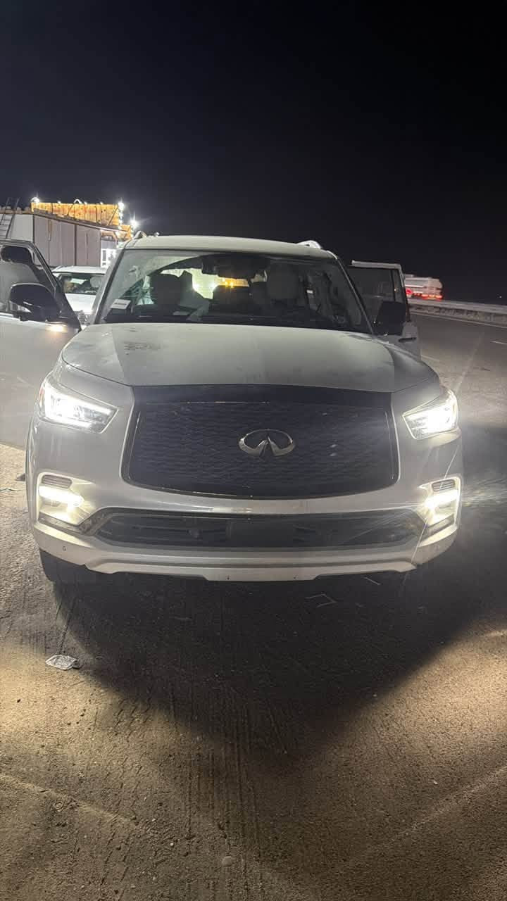 سلام عليكم 
انفنتي QX80فئه بريميوم 
موديل 2024كتاب ذوي الشهداء وكاله باسم المشتري 
ماشيه 16
حادثه فقط جاملغ 
بدون صبغ السياره فقط باب بارد وجاملغ بارد 
سعر 380بيه مجال
العنوان بابل المسيب 
***********
***********
