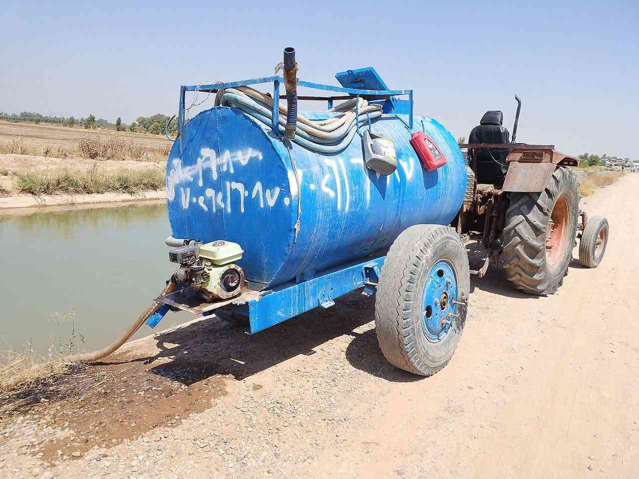 من رخصة صاحب الكروب يوجد مقطوره ماء للعمل مع خباطه و رش اصطح و ترس تانكيات التواصل على الرقم ( ***********)او واتساب ‏(‪***********‬‏) ملاحضه مو للبيع للعمل
