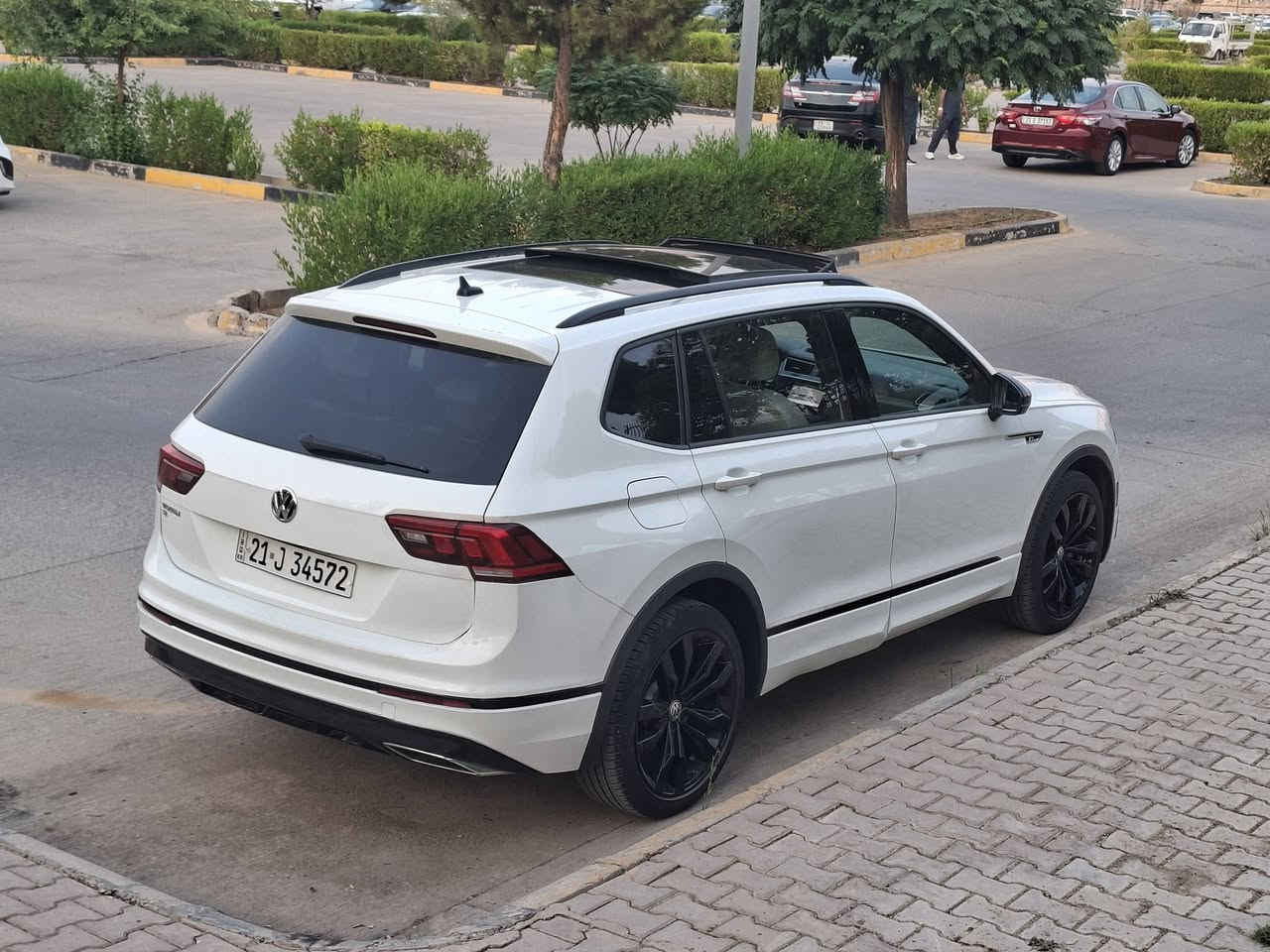 بسم الله الرحمن الرحيم
VOLKSWAGEN TIGUAN SE R Line BLAKE 2021

 
فولكسفاغن تيكوان R Line BLAKE 2021  السياره 7 راكب لون ابيض داخل ابيض ماشية 43 الف  فول مواصفات بانوراما شاشة جبيرة كامرا بصمة أبواب بصمة بريك بصمة رادار امامي رادار جانبي  حساس خلفي امامي كوشنات كاربا كوشنات جلد تدفئة تبريد قطعتين ويل كب تخم تايرات جديد السياره حيل نضيف جاهزه مابيها اي نقص بشرط كير محرك ايرباك كله بشرط السيارة بدون صبغ حتى دعاميات بلادي رقم شاصي موجود بالمنشور مكاني سليمانية السيارة بسمي للاستفسار ***********سعر
