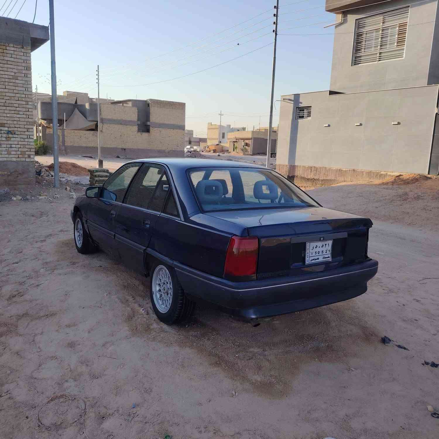 سلام عليكم 
اوبل اوميكا للبيع
رقم بغداد بسمي مداور ثاني يوم
تفاصيل خاص
السعر25وبيه مجال
مكاني النجف الاشرف 
الرقم ***********
