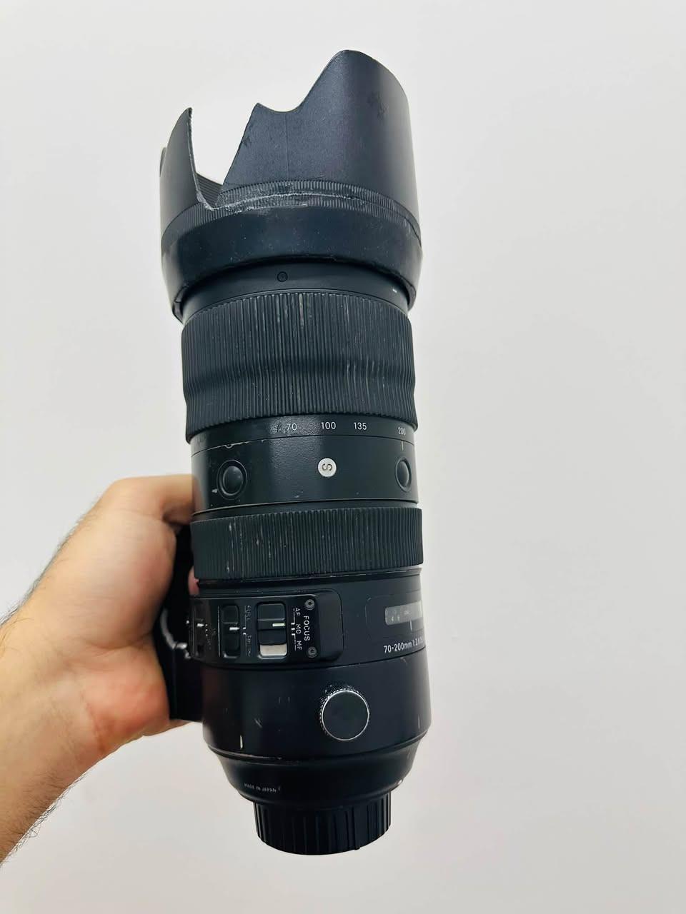 عدسه نيكون 70-200 فتحه 2.8
للاستفسار واتساب او اتصال : ***********
