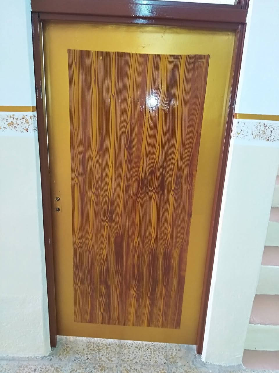 صباغ بيوت لتواصل معي ***********
