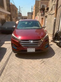 سيارة توسان موديل 2018 خليجي  لون كرزي  ماشية 60 الف فقط  مكفولة من ال...