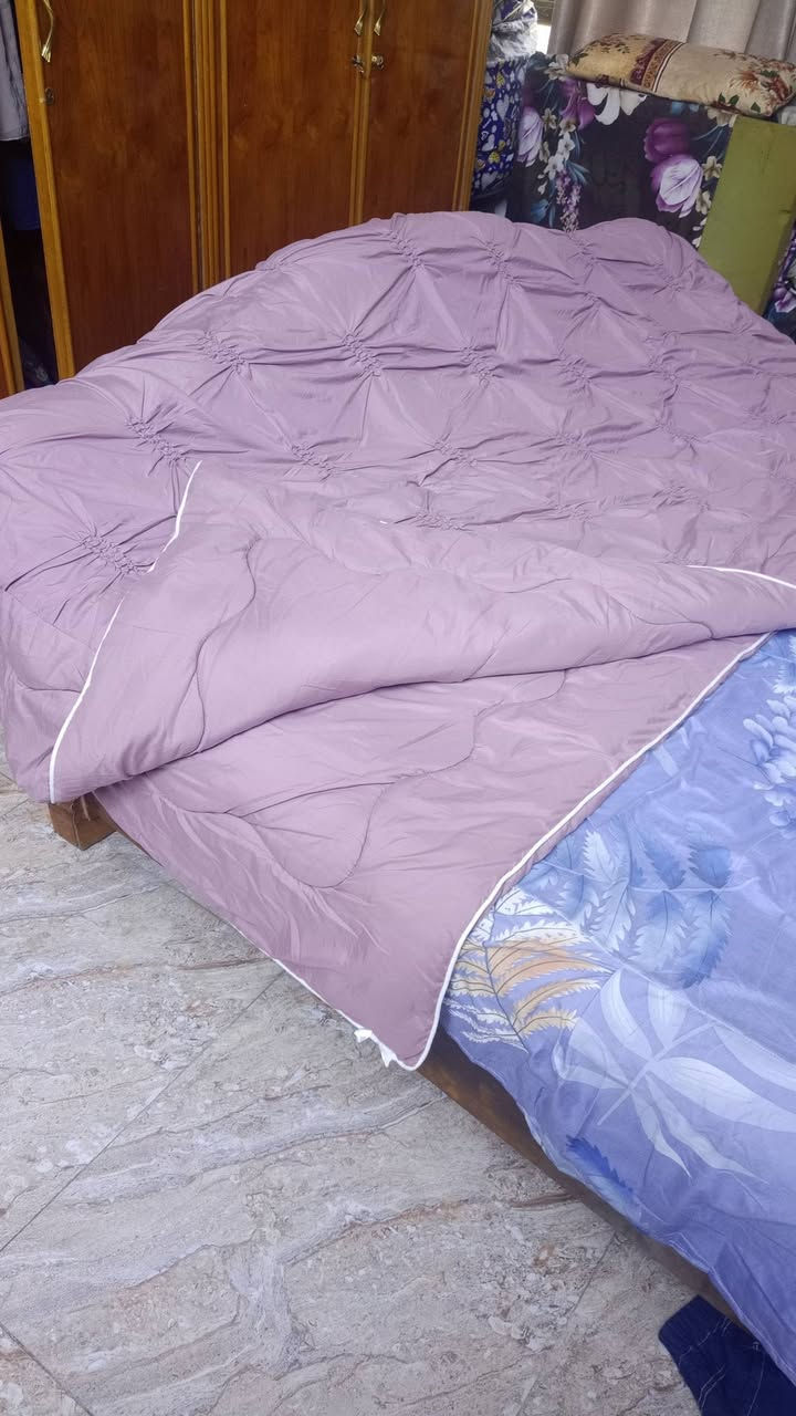 غراض مستعمله قليل مكان بغداد السيديه ابيعهم بسعر مناسب كلش ***********
