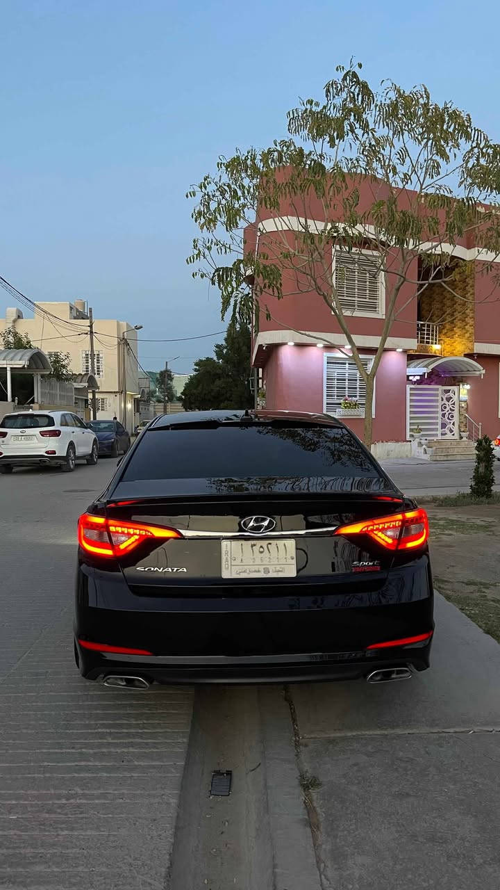 الإسلام عليكم
Hyundai Sonata 2015
السياره سبورت معروفه مواصفات السبورت السياره حداديه جديده مكينه لا تبخير ولاتنقيص سياره ما ناقصه شي ضربته  موضحه بل صوره بيه جاملغ وبنيد بس مكفوله من شواصي ول لغود السعر115 
*********** Singapore
