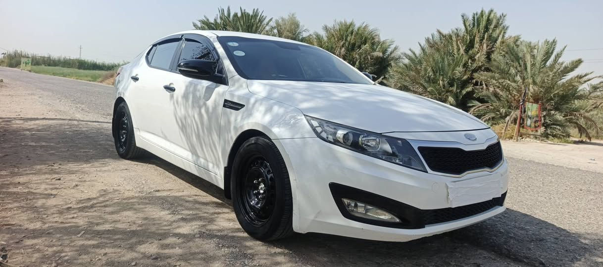 ‏سلام عليكم
‏بيع فقط بدون مراوس 
‏سعر53 بيه مجال حك جيه 
‏للبيع اوبتما 2013 خليجي مكينه 2400 بانزين 
‏سياره جديده ماشيه  155حقيقي  شرط تراي زيرو بعده السياره وضع شركه كلشي بيه وضع شركه وعلى ايدي  
‏السياره ذره نقص مابيه 
‏متومه طبق اصل شرط حاسبه قبل لا تجي دكه حاسبه
‏كصه جنطه صبغ علا كد كصه باقي كفاله 
‏حتى صدره علا شركه مامفتوح 
‏تخم تاير جديد ياباني 
‏باتري جديد 
‏ تبريد ثلج
‏مكينه مكفوله 
‏منضومه زنون  عالي وناصي 
داخله جديد
‏عنوان واسط الصويره 
‏‪***********‬
‏
‏ 
‏
‏
