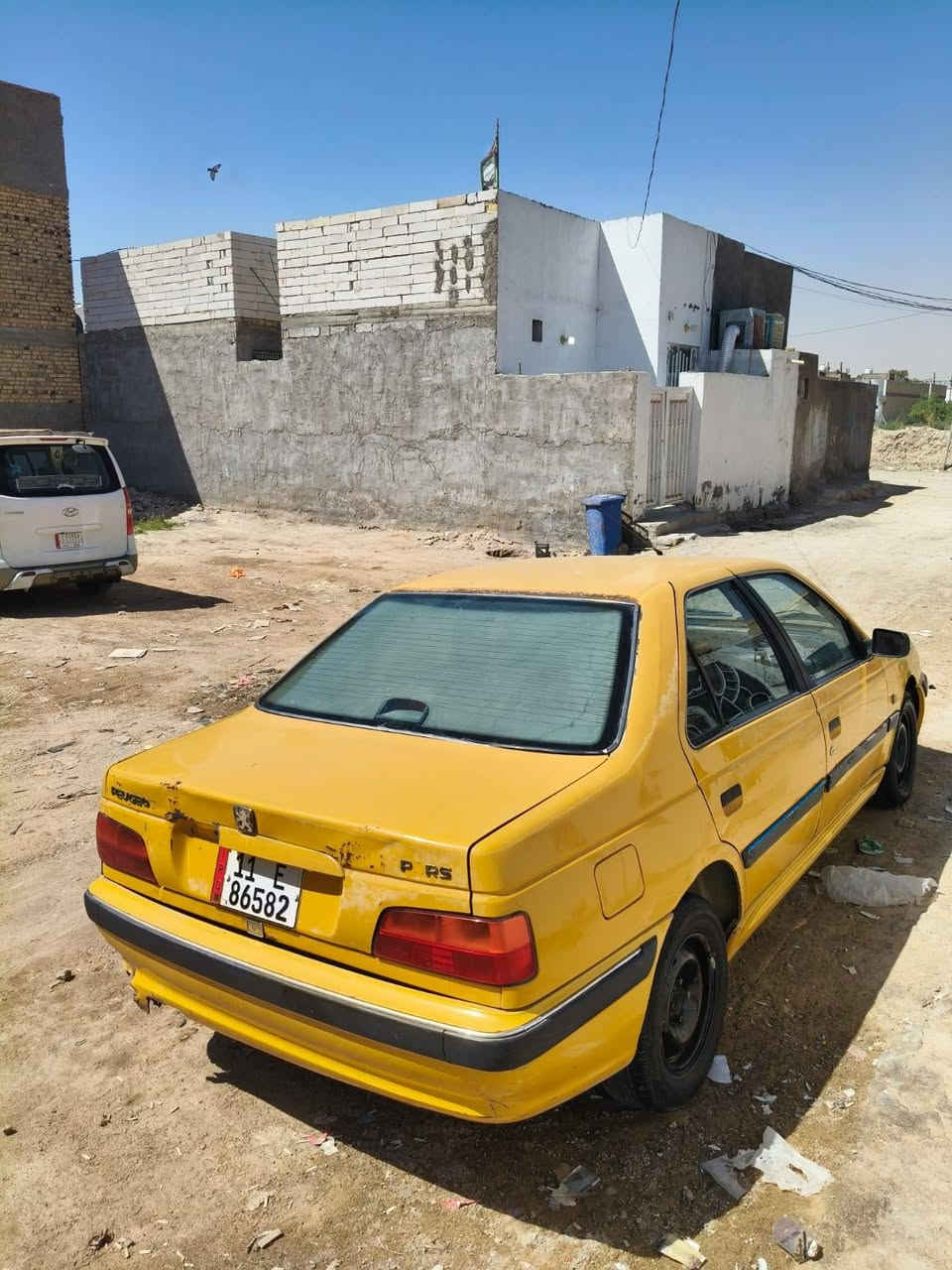سلام عليكم
بيجو بارص مديل 13 

 رقم بغداد انكليزي مصفره

 غرمات وهيئه 

مكينه فرنسي 2000 

كير يخبل 

حداديه 90 بل 100 💯 

تبريد ثلج 

كهربائيات كلها شغاله شرط

 واير جطل ماكو 

السعر 30 وبيها مجال 

مكان النجف 

***********
