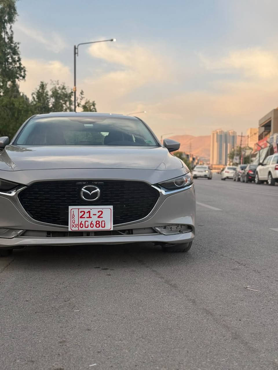 مازدا 3 مۆدیڵ 2025 فوول ڕەنگی خاکی بێ دەبڵ ئەکسڵ و بێ تۆربۆ 
مواصەفات سلاید و ئۆتۆ هۆڵد و ئۆتۆ قوفلی مەرکەزی لایت زینۆن و کوشن کارەبا و کوشن خەزن و کوشن گەرم جلد و حاسەی 360 و قەپات مواصەفاتە تەنها 7 هەزار مایل ڕۆێشتووە ماشاء الله سەیارەکە زۆر زۆر تازەیە 
تەنها دوو پەڵەی بچووک بۆیاخی هەیە بێ ناو گرتن ئێرباگ تەنها سووکان تەقییە بە شەرتی گێڕ و مەکینە و هەموو شتێک تازە داخل بووە ( 90 ڕۆژ کاتی لەگەڵایە ) 
شوێن : سلێمانی 
ژمارەیی موبایل : *********** السليمانية, العراق
