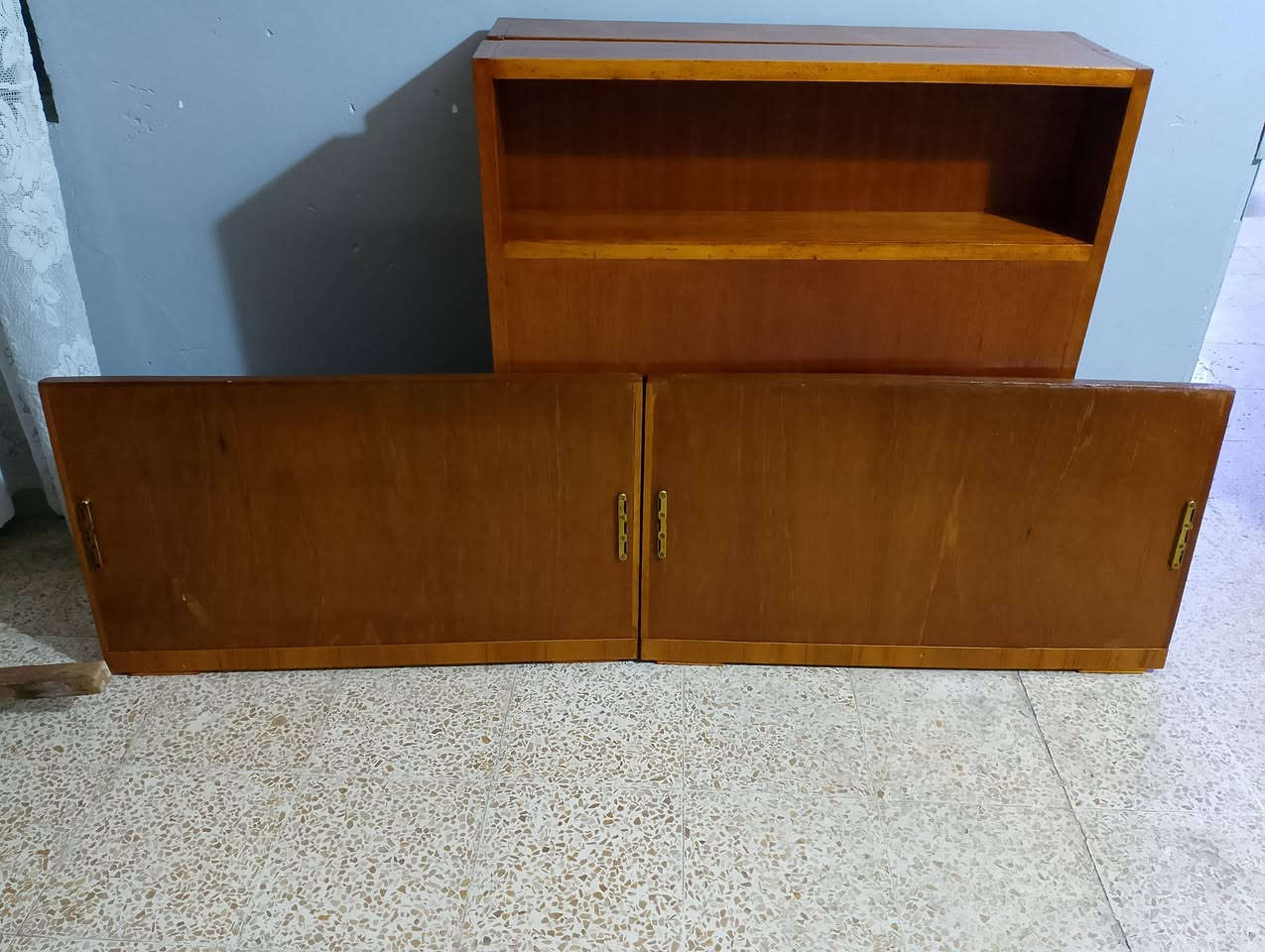 للبيع اتخوته 2 نفس الشي خشب عراقي صاج شغل توصي ثقيل شرط نظافة 85 الطول 215 العرض 94
الارتفاع 37 العنوان جانب الايمن يرموك الثانية السعر الواحد 85 الف وبي مجال للطيبين 😊 شراي اتصل ***********
