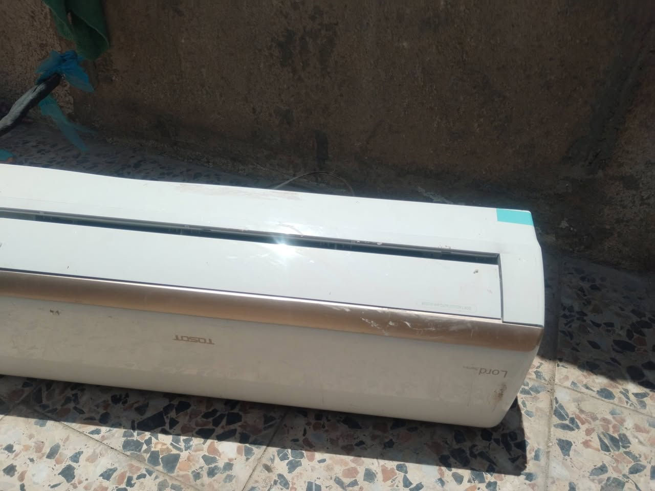 للبيع سبلت طن ونص نوع توست نظيف السعر ٣٠٠ وبي مجال للاستفسار التواصل على الرقم *********** و *********** وات ساب
