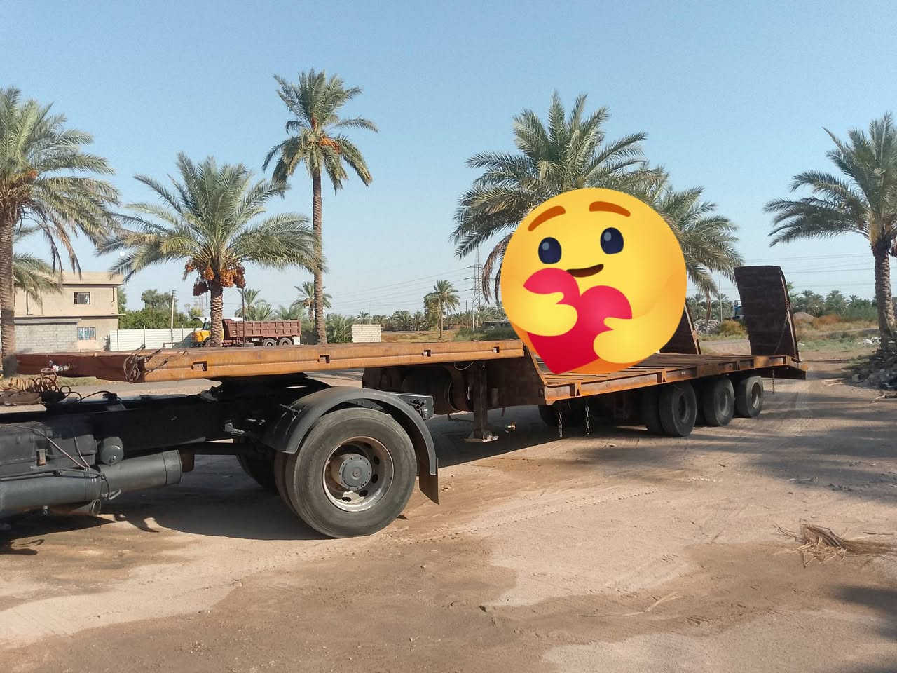 السلام عليكم البي مارسدس 89  مكينه دبل تيربو 8  منفوضه نفض حته السلف امبدل جديد. شاصي حنيه مكفول قماره معمره جديد  تايرات بيها بس زوج تعبان رقم
 ذي قار الماني شرط التحويل مربوطه بالسنويه لودر. 
مكانها شمال بغداد الطارميه قريب السريع العام بغداد صلاح الدين 
مع لورد الماني. ثلاث محاور. جاهزه ونظيفه حداديه جديده شاصي جدا نظيف كاعيه نظيف تايرات فوك النص عمر واكو
 بيهن جدد واي تفاصيل  اتصال رصيد او واتساب  ***********
ملاحظه تنباع كامله وتنباع راس وحد وعربانه وحد
