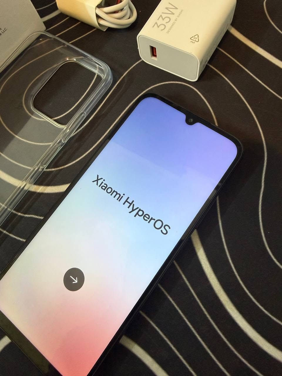 ✨ السلام عليكم ورحمة الله وبركاته ✨
📱 للبيع: هاتف Redmi 15C (جديد غير مستخدم اوبن بوكس )
⚡ أبرز المواصفات:
• الذاكرة الداخلية: 256GB 💾
• الذاكرة العشوائية (الرام): 8GB 🚀
• الشاشة: كبيرة بحجم 6.9 بوصة مع تردد 120Hz 🖥️
• البطارية: عملاقة بحجم 6000mAh 🔋
• الشحن: يدعم الشحن السريع بقدرة 33W 🔌
• المعالج: ثماني النواة (Octa-Core) ⚙️
• الكاميرا: بدقة 50MP 📸
💰 السعر: 210 ألف دينار عراقي
📍 العنوان: بغداد - شهداء السيدية
📞 للتواصل: ***********
