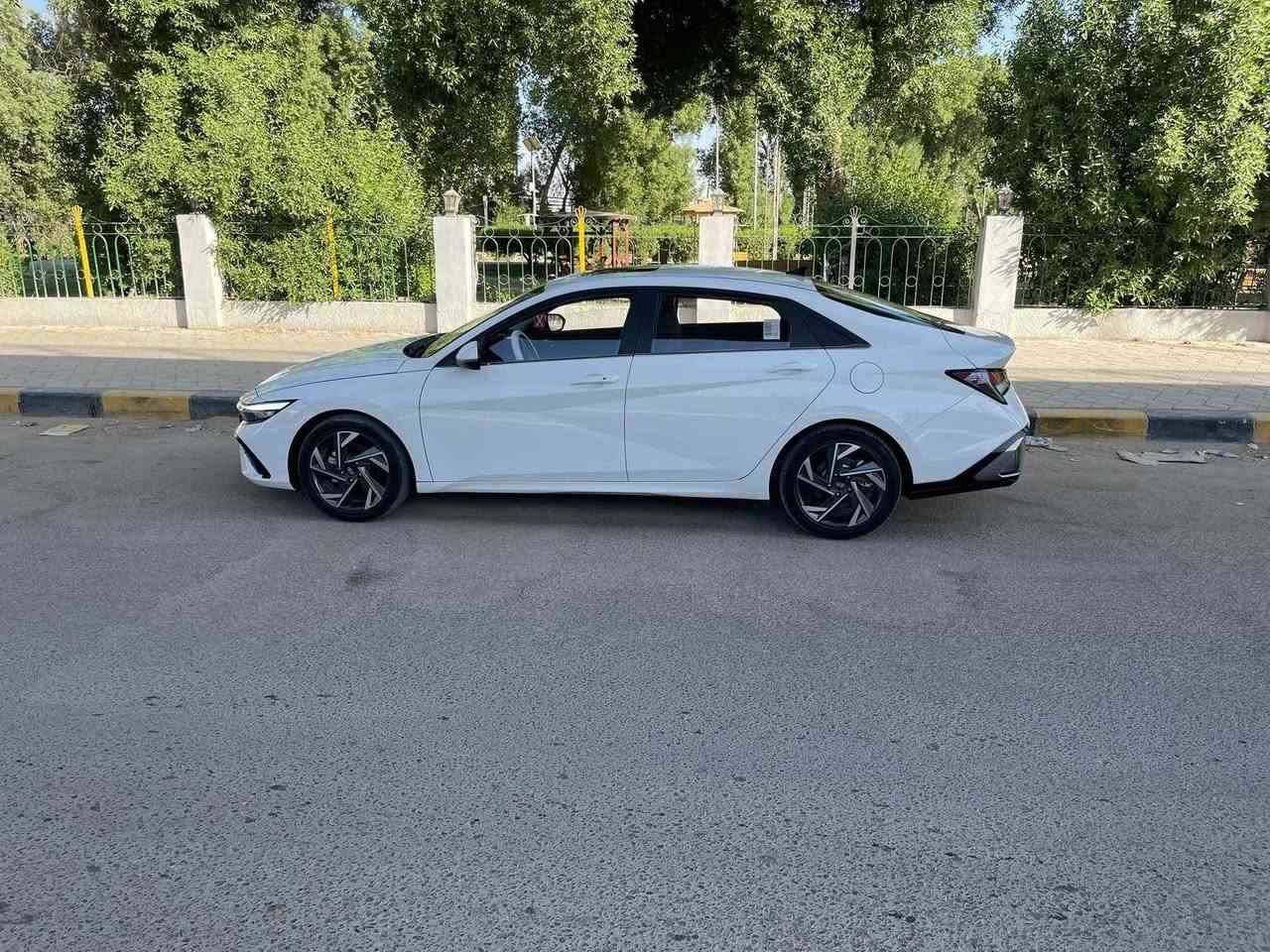 النترا للبيع موديل ٢٠٢٥ ماشيه ٤٨ الف جاهزه من كلشي تجميع الصين ومعروفه مواصفاتها كفاله عامه من كلشي ماعدا بارد بسيط جدا باب خلف سائق تم تعامل تصليح بجهاز pdr يعني انت تشوفها ماتعرفها موضح بالصوره  مكاني كربلاء السعر ١٣٥ بيها مجال بسيط جدا *********** ملاحظه :سونار مرفق مع صورة كذلك سياره بسم الشركة كربلاء, العراق
