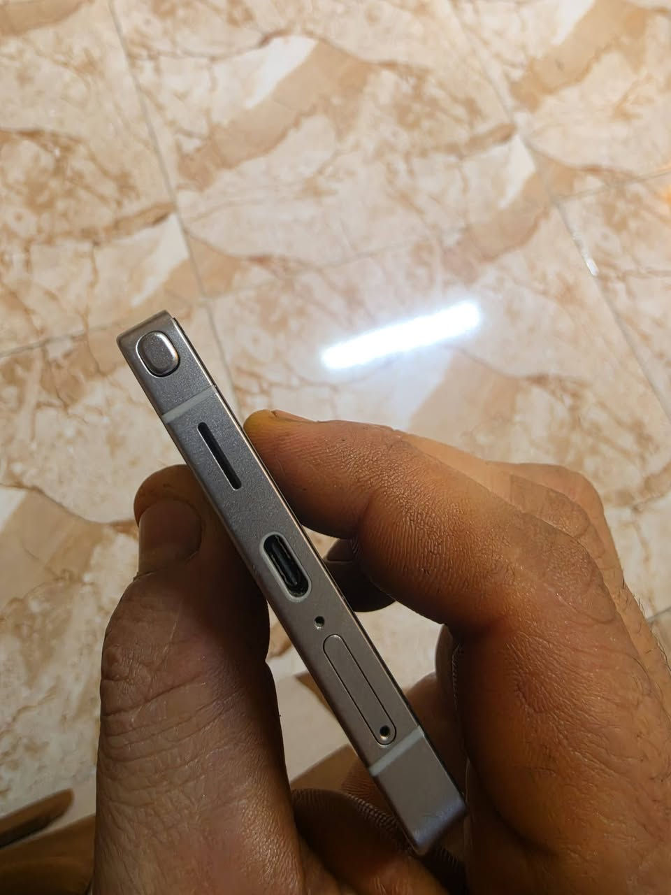 سامسونك اس٢٥الترا جديد مابي كارت ضمان   ونظافة فووووول الفوووول  ذاكره ٢٥٦كيكا كامل مكمل سعر ١١٠٠ هاتف *********** مكان الجزيره
