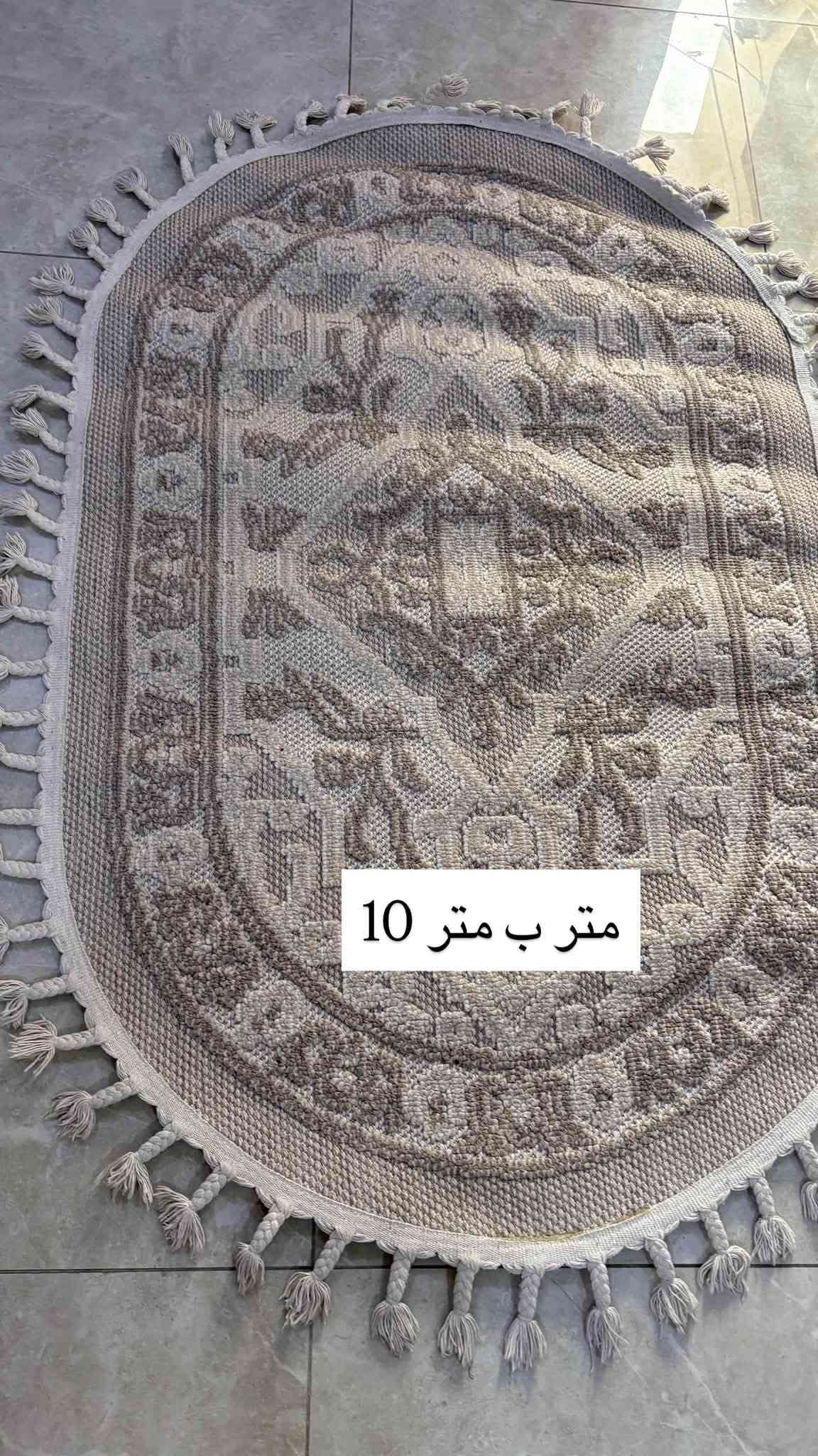 للبيع مكاني بغداد منصور

نص مكتوب في الصور:
- 3 في 2 مع الدراسه 25
- 3 في 2
- الوحده ب35
- بيه غير نقشه
- 3 مترات متر
- 3 قطع ب 60
- 3 مترات ب متر
- كاشان الاصلي 2 في 3
- السعر 75
- 10 متر ب متر
- 2 في 3 ب 40
- 2 في 3 20