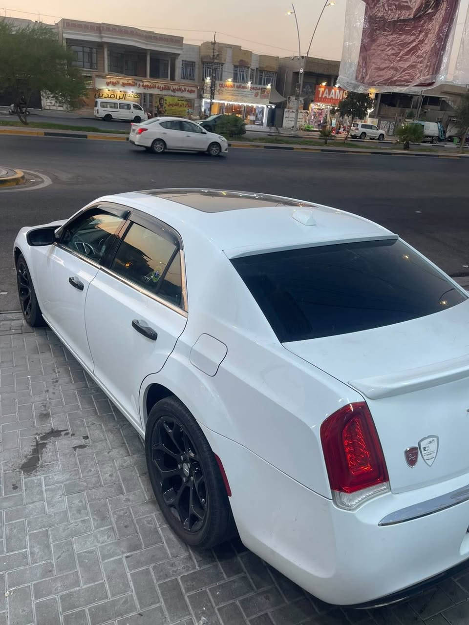 سياره مديل ٢٠١٦ كندي ماشي 🚶 ١٣٠ ميل سياره حلوه بيه قطع واحد كلير جاملف خلفي سعر ٢٠٨ورقه سياره حلوه 
لسكن لبصره ***********
***********
اخي انه مكلف بل نشر تصل بل رقم البصرة, العراق

نص مكتوب في الصور:
- 0_3.cc 07733944