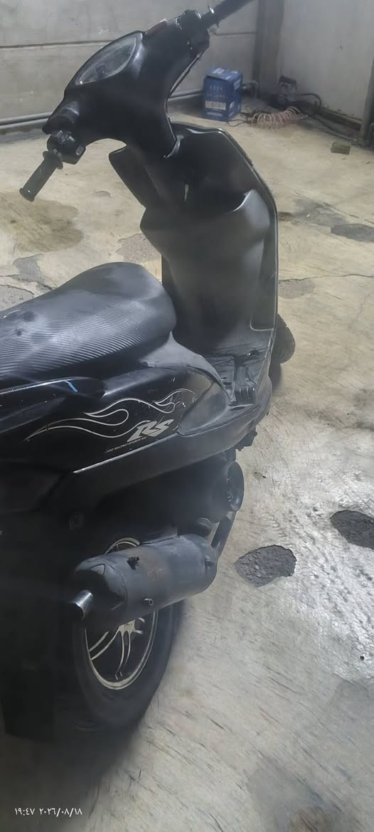 ماكس عدله 49 مفتوحه ولفات دراجه كلش حلوه وناعمه وختم واحد
ربع نكره تشتغل لا نضوح ولا تبخير ولا صوت 
دراجة نقصها بس لايت والصالصنه طاكه يرادلها لحيم لين صوتها علي بيها ويل نجمه وبيها صالصنه صوتها كلش مرتب وبيها اشاير وبك معروف سعرهن شكد وبيها قبق عنبار 
سعرها 750 بيها مجال 
متواجد واتساب أو خاص 
***********
