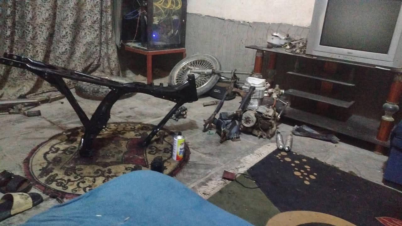 سلام عليكم اربعه كير لبيع تعمير جديد 325وبيه مجال لشراي
