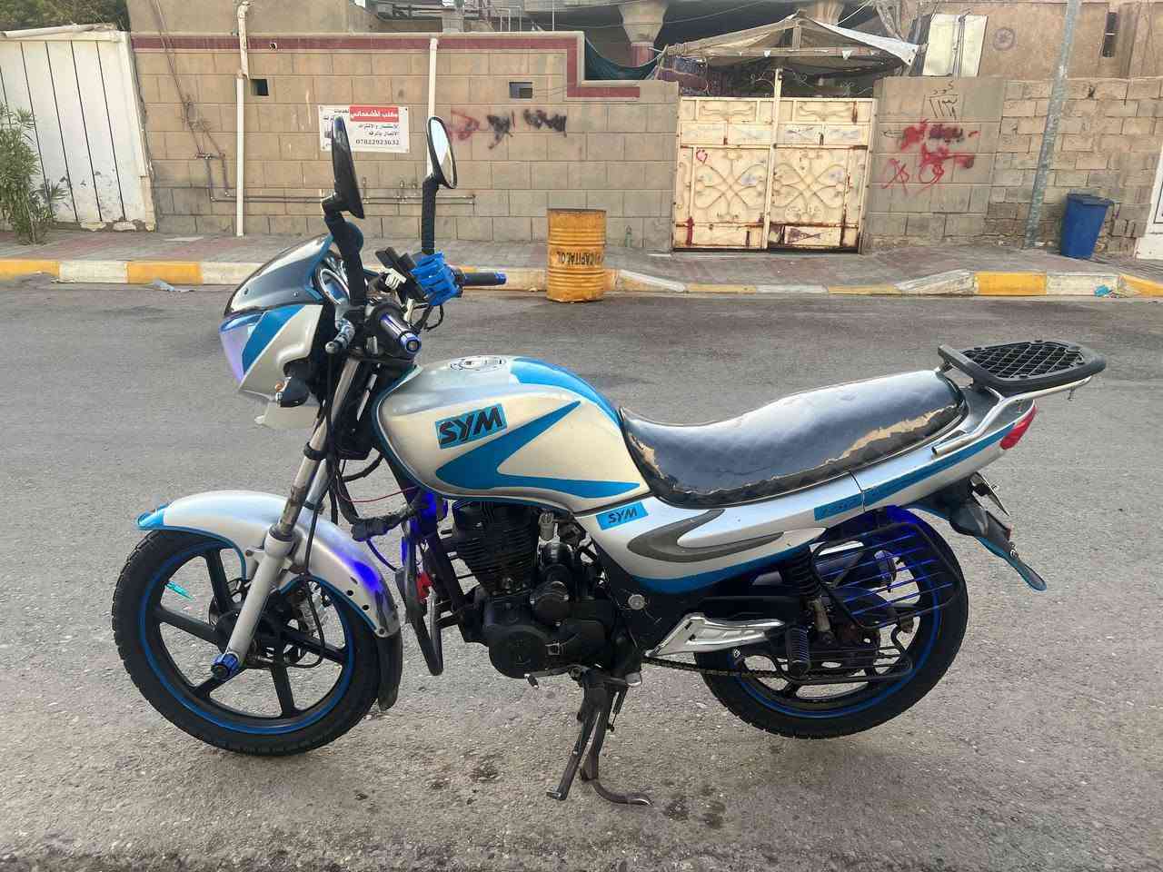 يا الله سلام عليكم سايم موديل 12 للبيع مسجل سنويه كامل بأسمي تحويل ثاني يوم تخم تاير لايتات كهربائيات من طول للطول زنون نكره صلف بكل وقت للتواصل:***********
