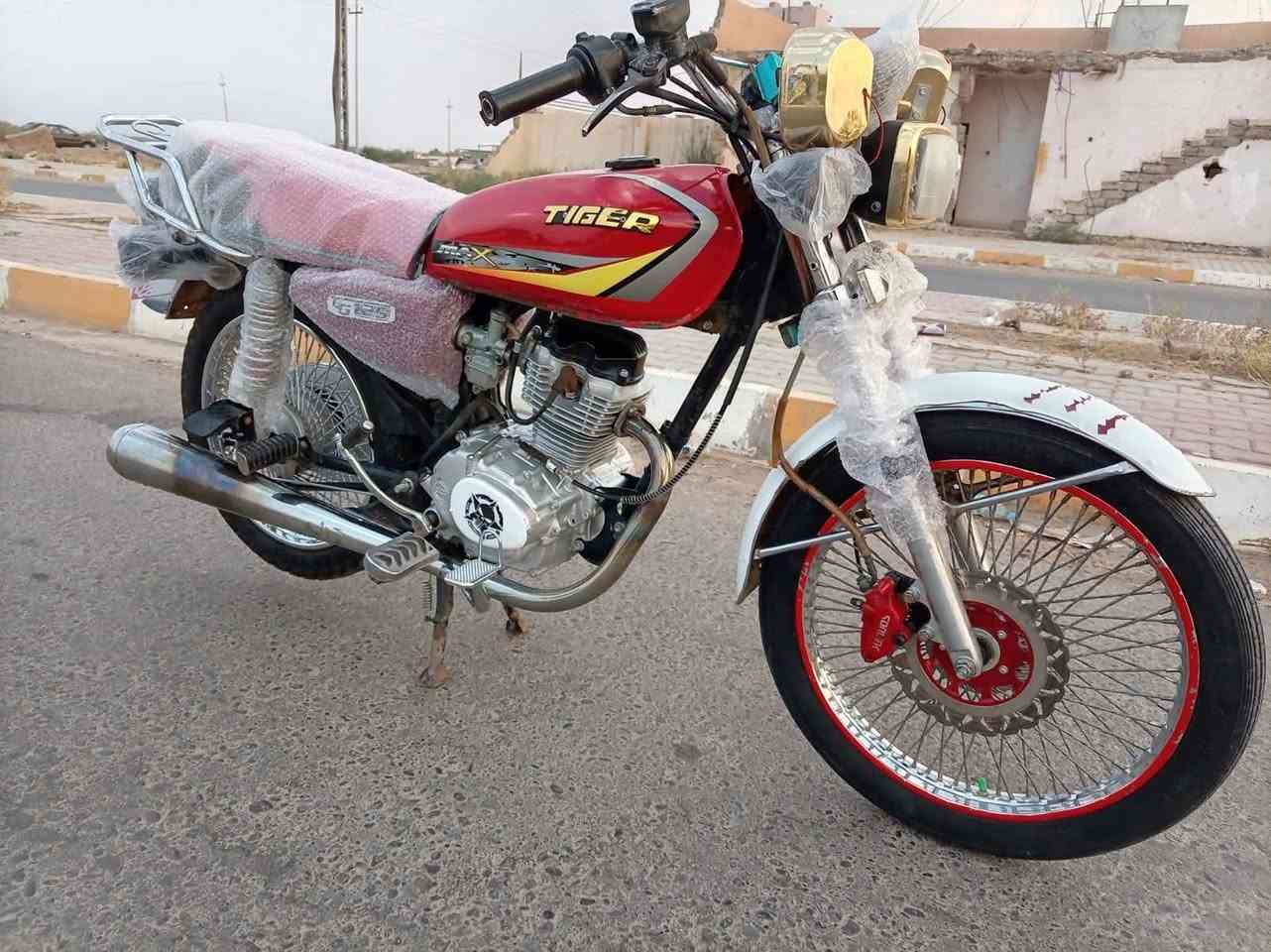 موطور البيع موديل 24 نضفه فول كلشي شغل كهربايات سعار 475 وبي مجال *********** وتساب فقط
