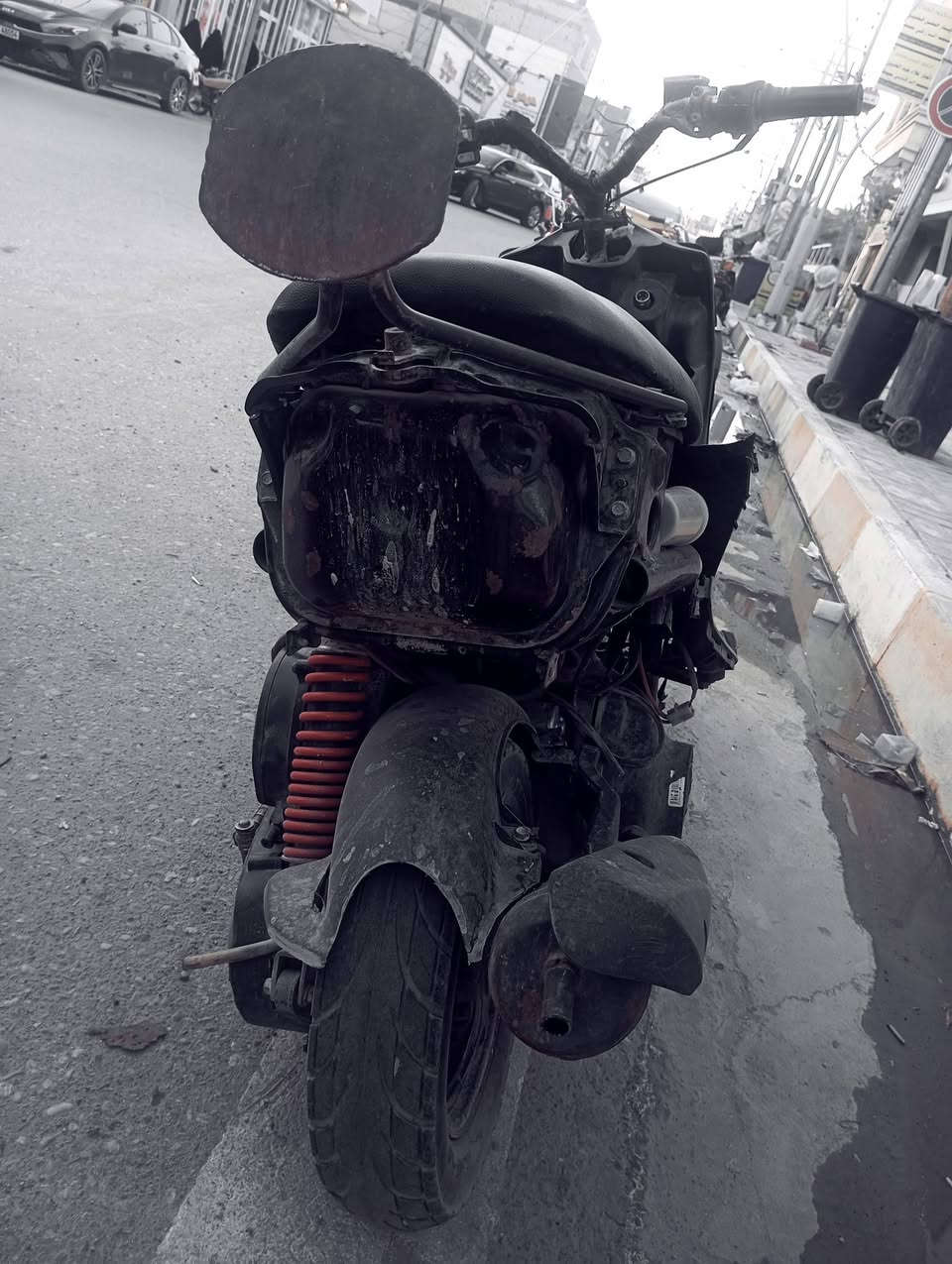 سلام عليكم ماكس عدله مفتوحه فقط ولفات محرك ناعم شلعه معدل كفرات كامله للبيع 300 بيه مجال او مراوس حسب القناعه مكاني سوق الشيوخ متواجد خاص رقمي ***********
