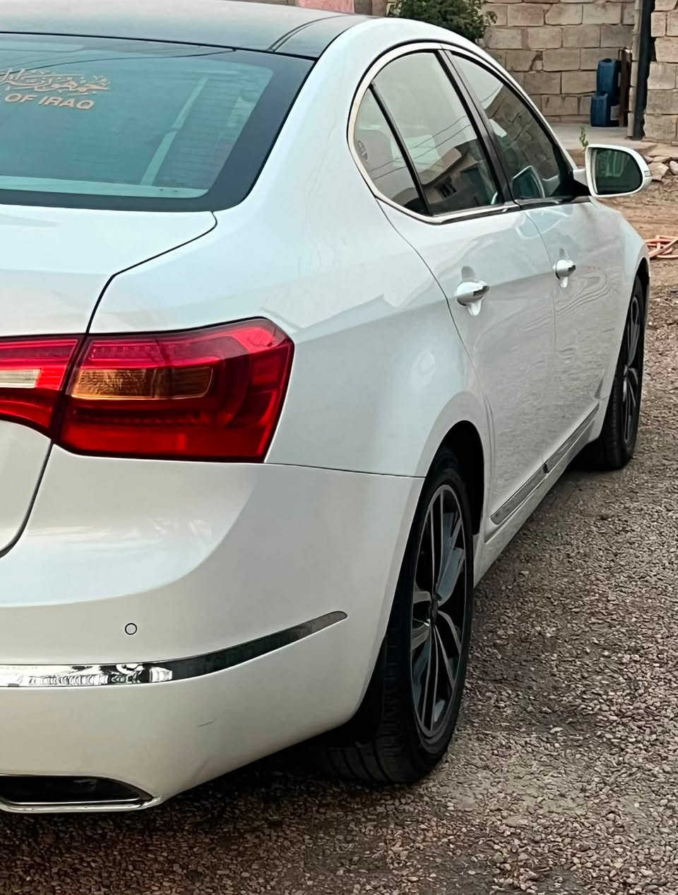 كيا كادنزا ٢٠١١ خليجية رقم بغداد فول مواصفات سيارة مكفولة من الضرر تحويل ثاني يوم باقي التفاصيل والسعر الاتصال على صاحب السيارة 
***********
