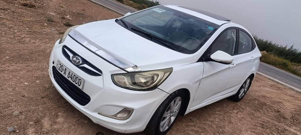 اكسنت 14 خليجي فول مواصفات 
محرك 1600 
محرك وكير خير من الله 
تبريد ثلج 
شاشة كامرة
تحكم جهتين
فتحة
مكفولة ما عدا ربع باب السايق
والسونار بالمنشور 

السعر 90 وبيه مجال
مكاني ديالى خان بني سعد 
***********
